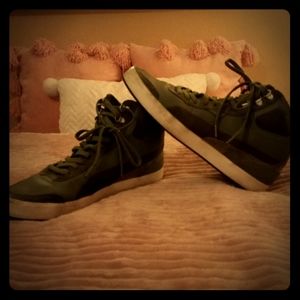 Green Puma High Top Shoes